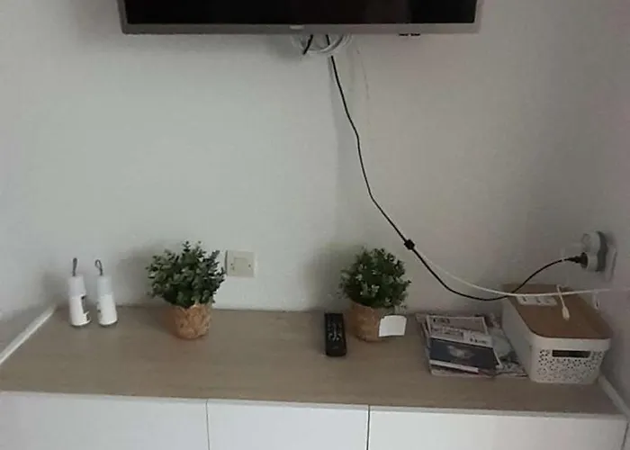 Alhambra Joli Piscine Proche Richelieu Cap D'agde Agde