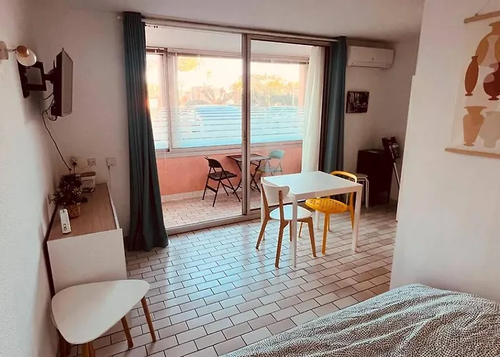 Alhambra Joli Piscine Proche Richelieu Cap D'agde Agde